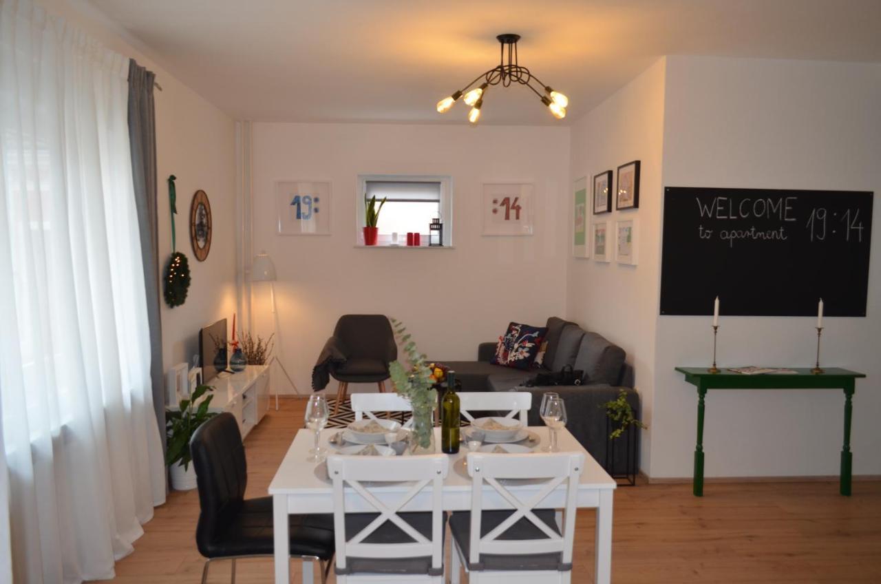 Ferienwohnung Apartman 19:14 Bjelovar Exterior foto