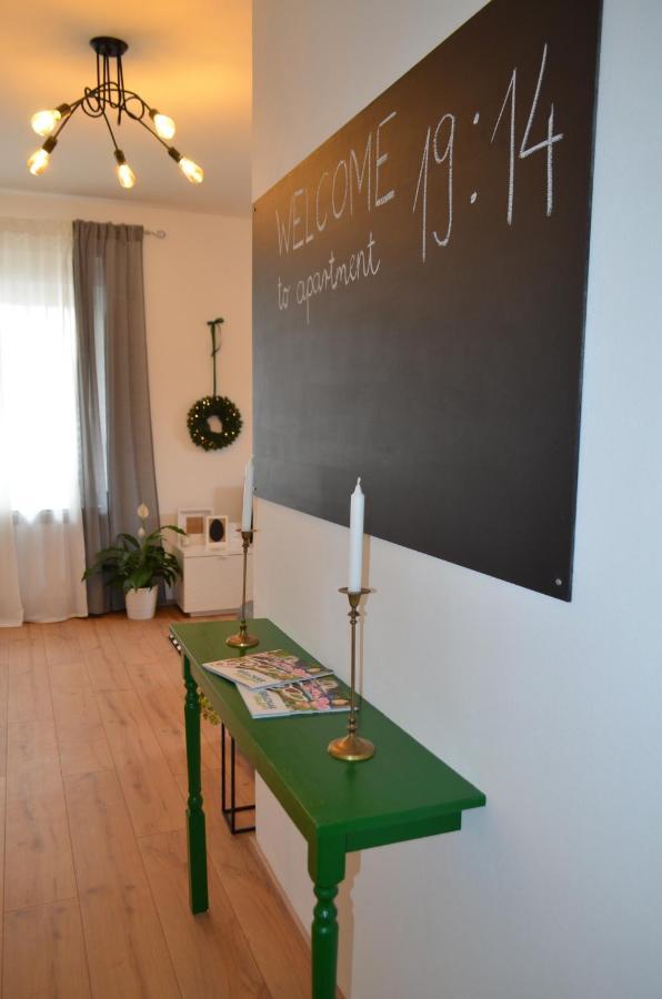 Ferienwohnung Apartman 19:14 Bjelovar Exterior foto