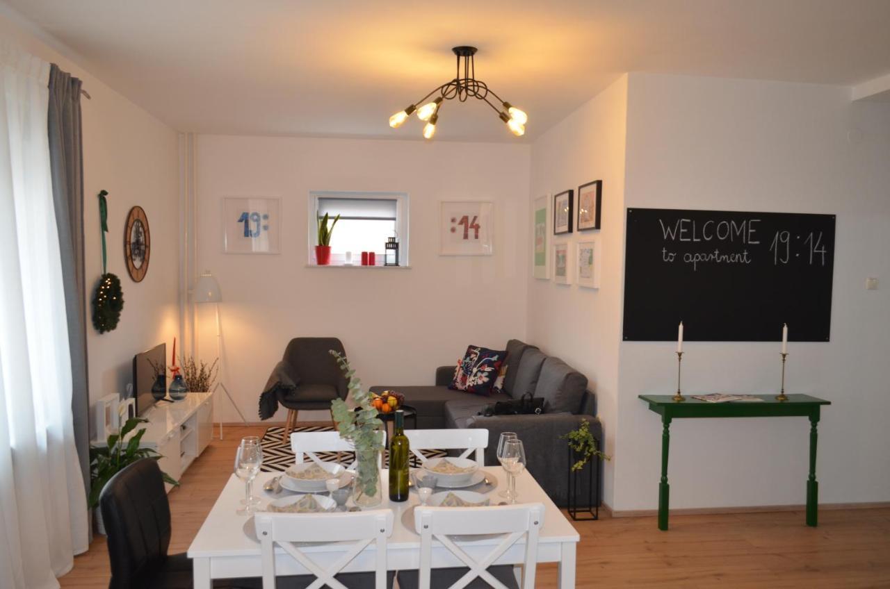 Ferienwohnung Apartman 19:14 Bjelovar Exterior foto
